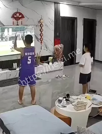 小女孩被继父摔死